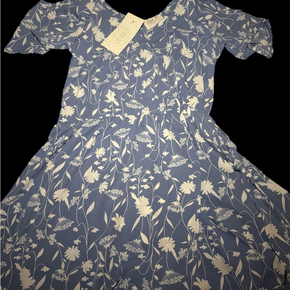 Sienna Sky White and Cream Flutter Sleeve Sundress